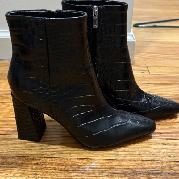 Marc Fischer Yanara Bootie - Picture 3 of 11